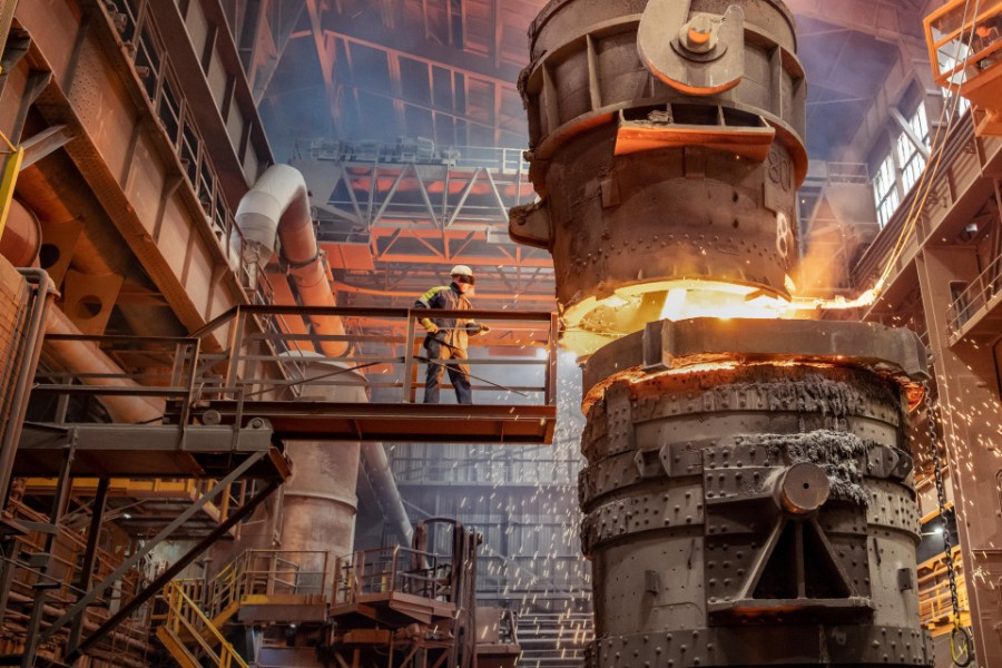 نقش سنگ آهن در صنعت فولادسازی و تأثیرات بر اقتصاد جهانی